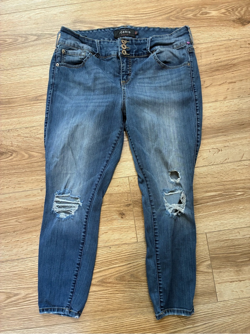 Torrid Plus Size Extra Short Distressed Jegging Jeans Size 16XS
